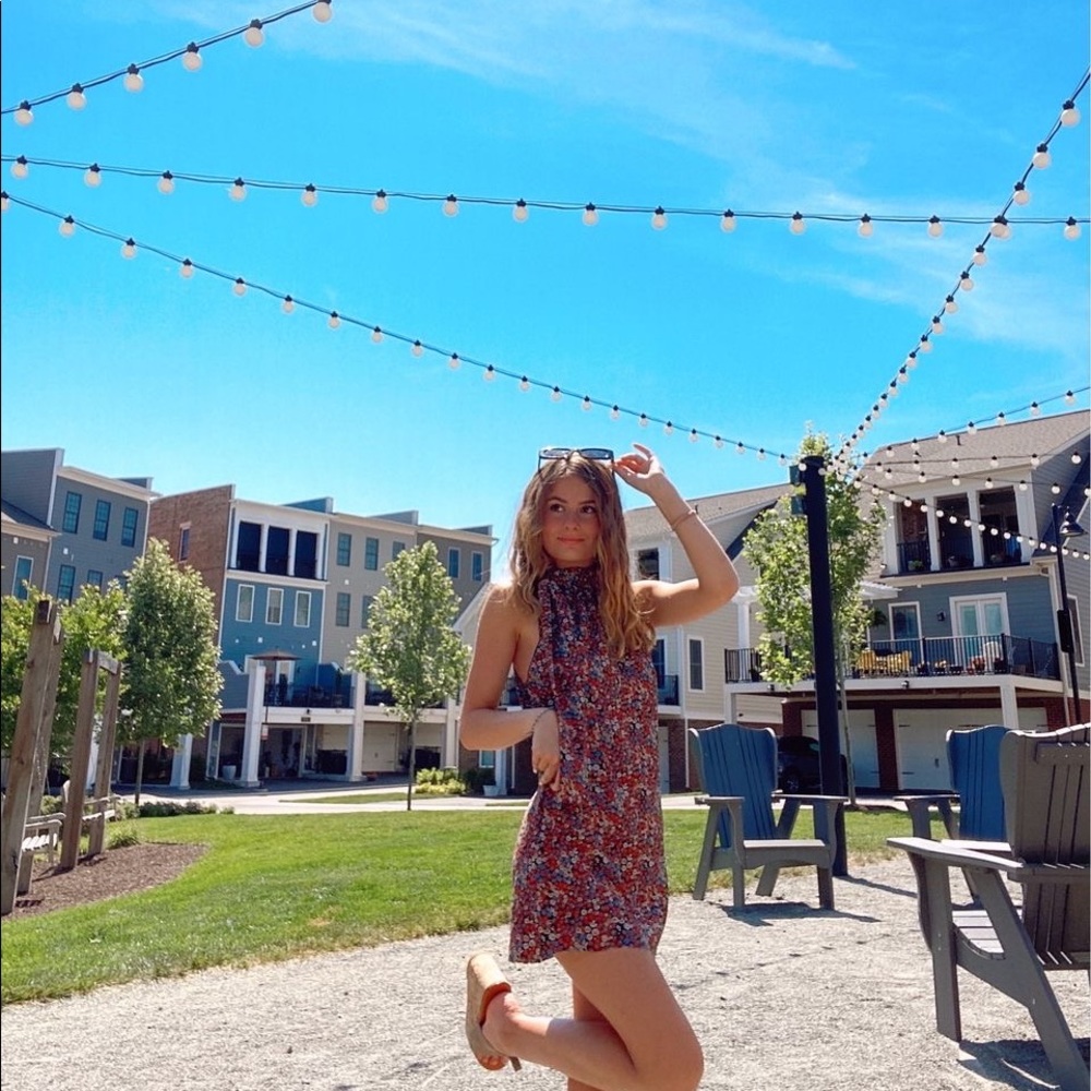 Retro Zara floral Dress with neck tie. Size Small